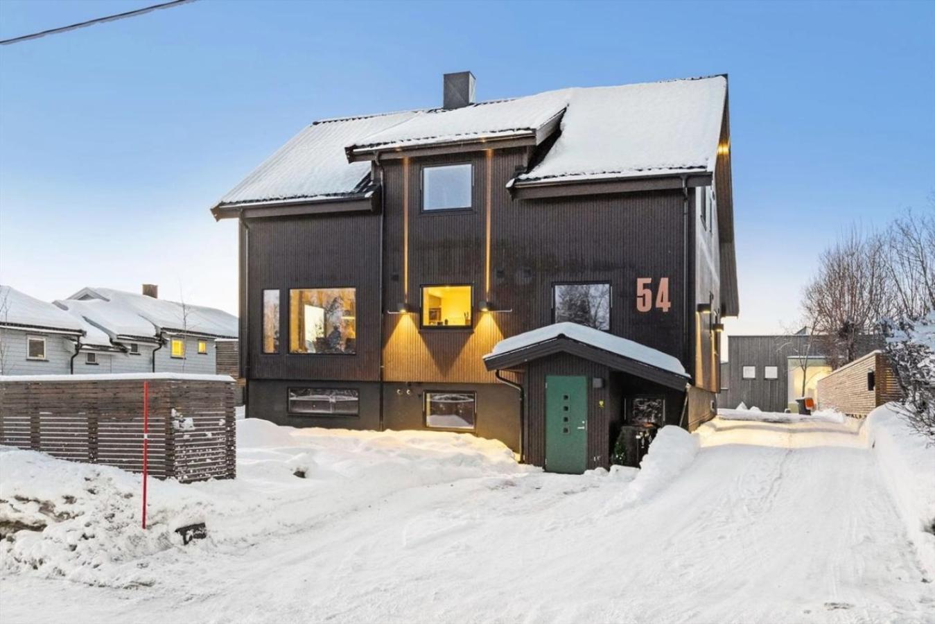 Aurora Polaris Apartment - 750M From Citycenter - Free Parking Tromsø Exterior foto